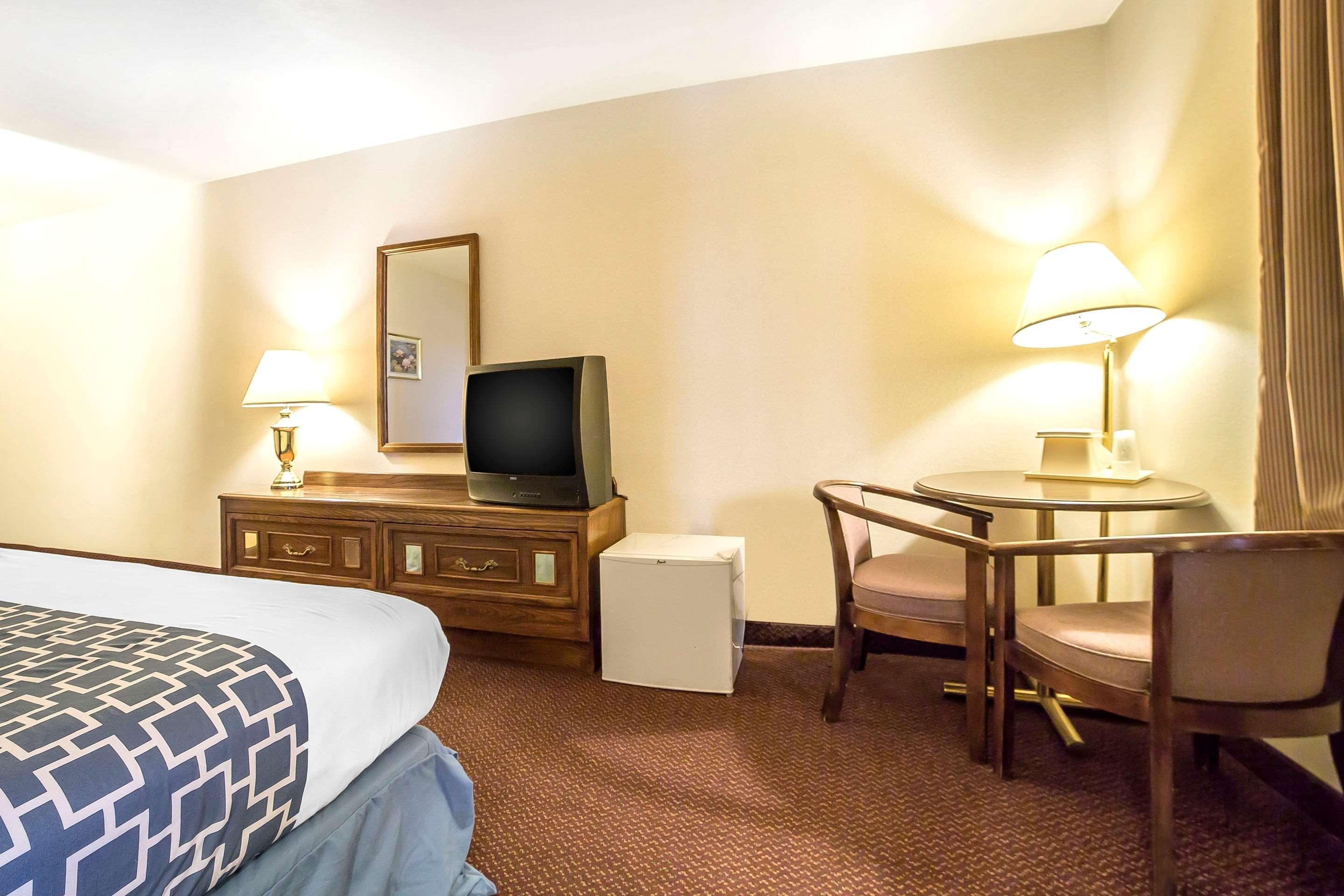 Econo Lodge Inn & Suites Sandy Eksteriør bilde