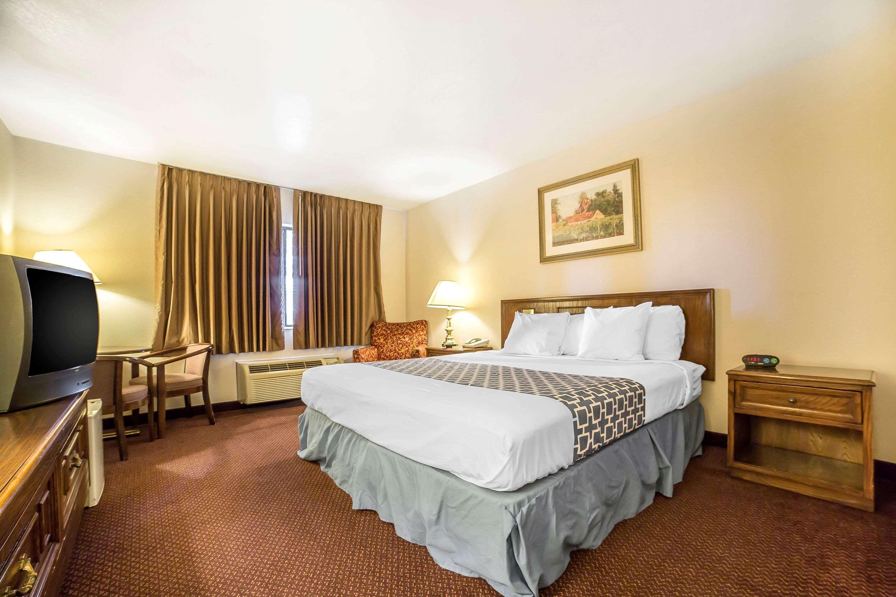 Econo Lodge Inn & Suites Sandy Eksteriør bilde