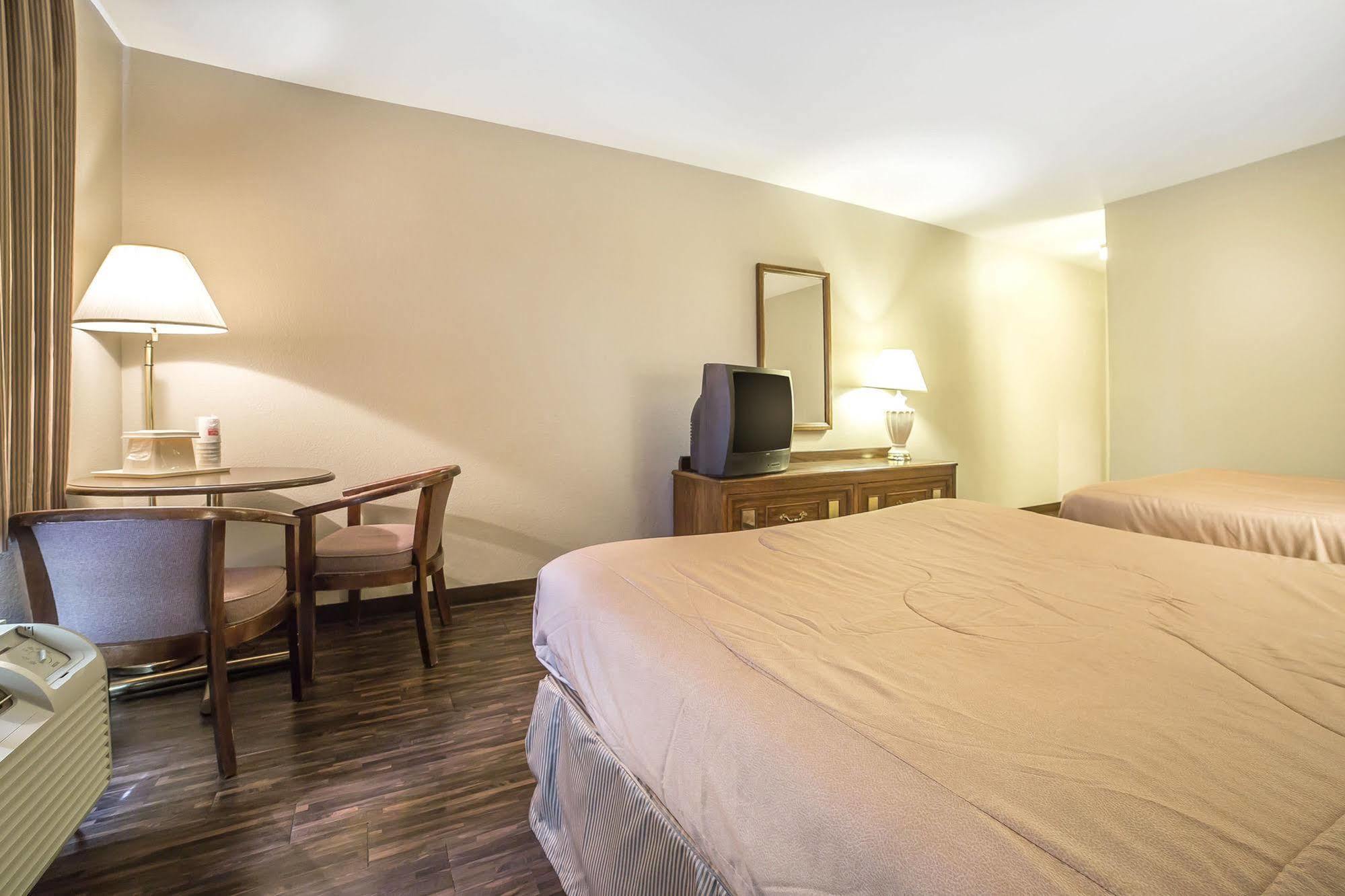 Econo Lodge Inn & Suites Sandy Eksteriør bilde